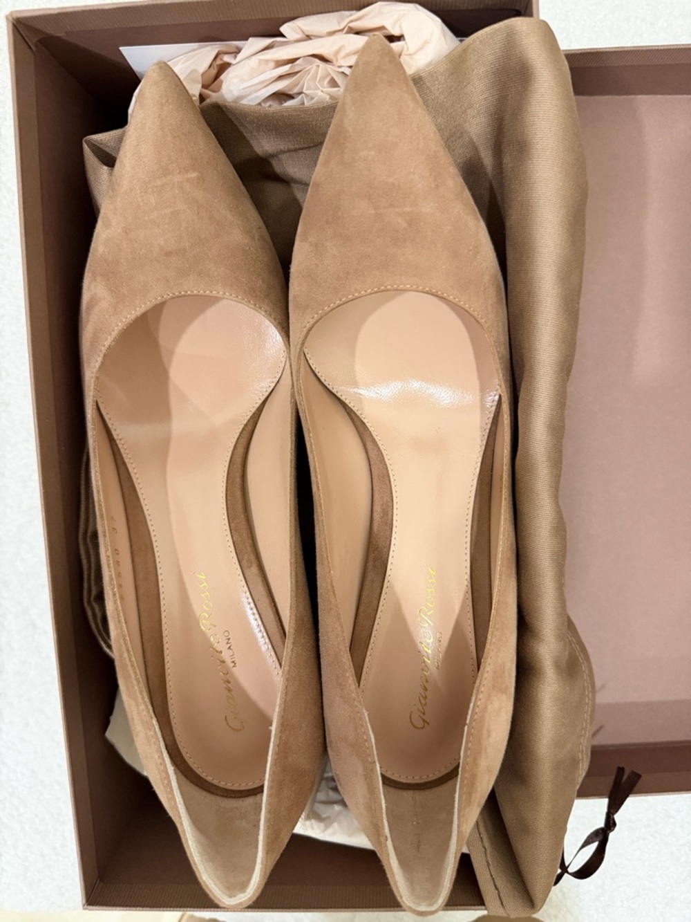 Gianvito Rossi Suede Pointed-Toe Pumps in Taupe - Picture 5 of 7